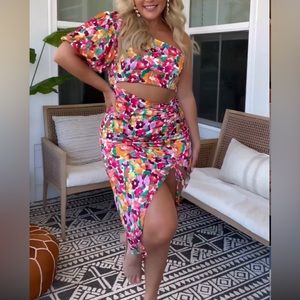 VICI RUCHED MIDI DRESS